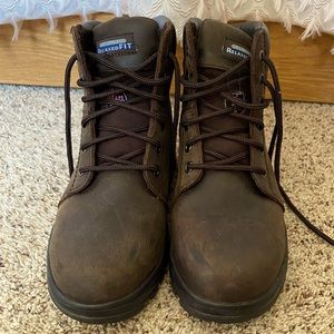 EUC Sketchers RelaxedFit Steel Toe, Oil Resistant Women’s Work Boot Size 9